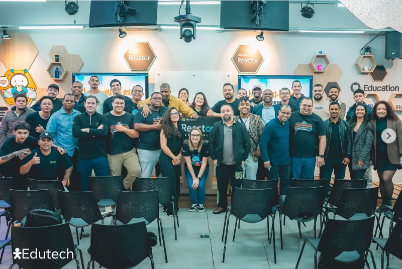 Comunidade reunida na terceira edição do movimento